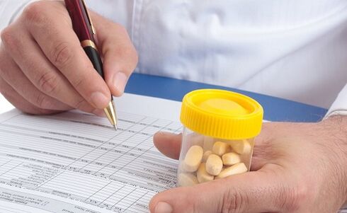 Doctor prescribes medication to treat prostatitis photo 2