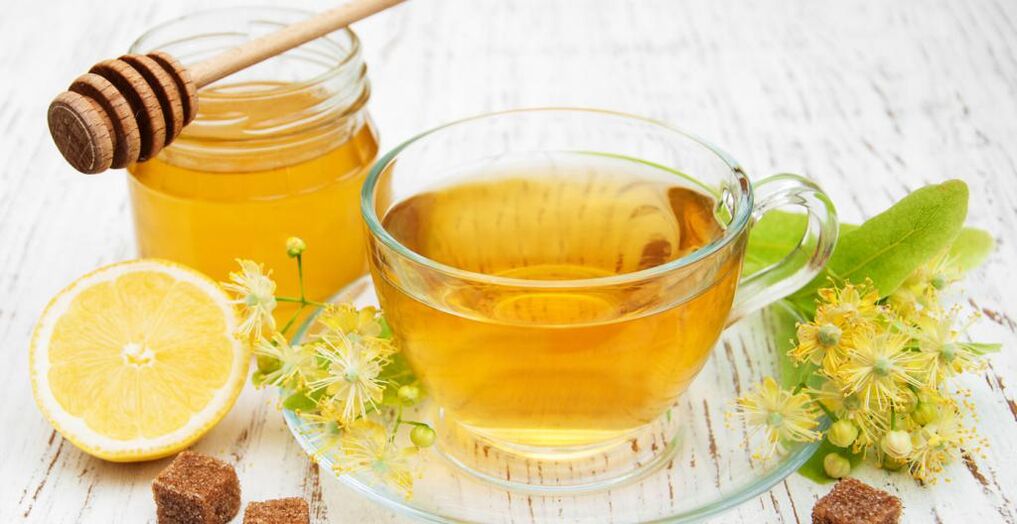 It will be useful to add tea with honey to the diet of patients with prostatitis. 